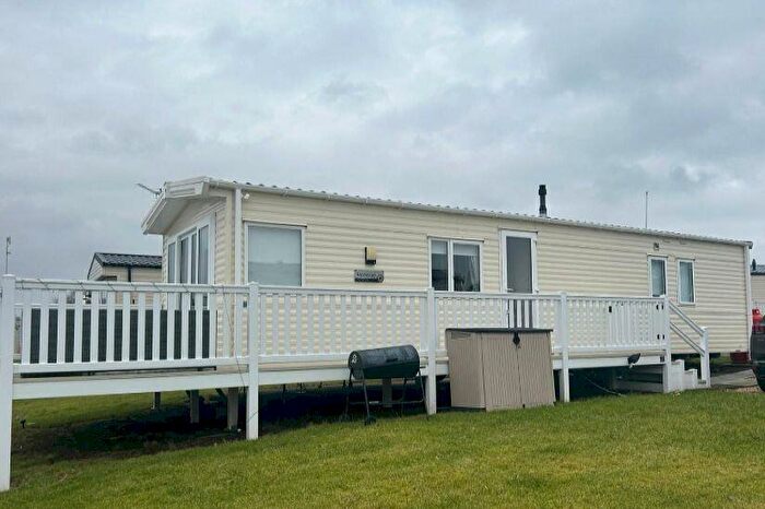 2 Bedroom Caravan For Sale In Viewfield Manor, Torranyard, Kilwinning, North Ayrshire, KA13