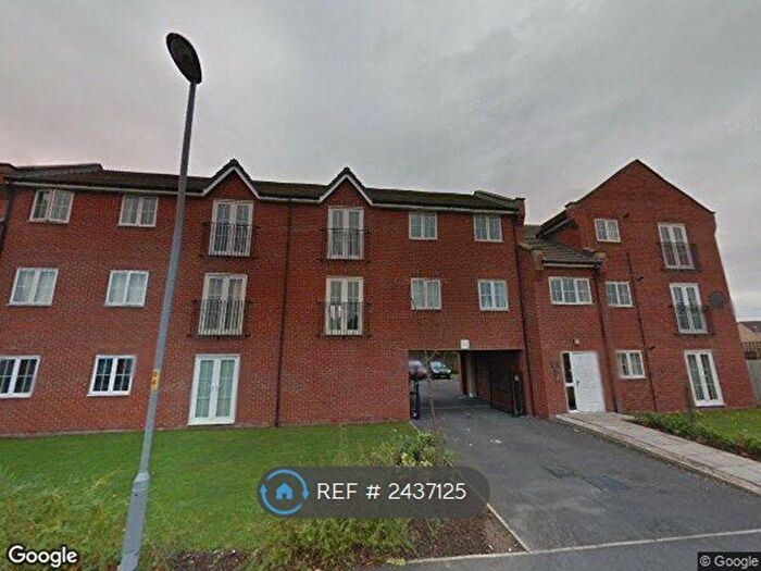 2 Bedroom Flat To Rent In Rawsthorne Avenue, Manchester, M18
