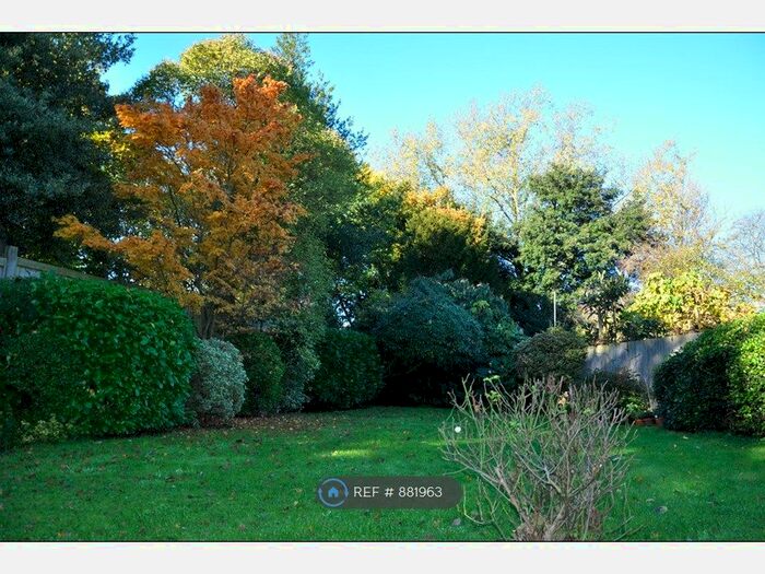 1 Bedroom Flat To Rent In Park Avenue, London, N22