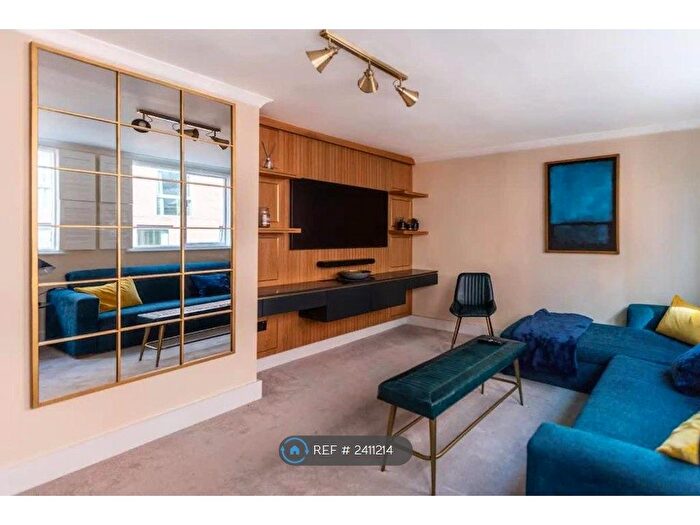 1 Bedroom Flat To Rent In Buckingham Gate, London, SW1E