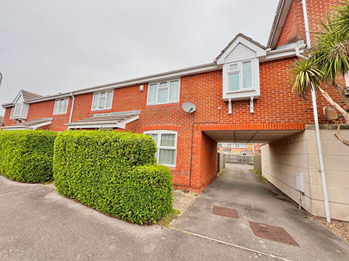 4 Bedroom Terraced House For Sale In Bolton Drive, Priddys Hard, Gosport, PO12
