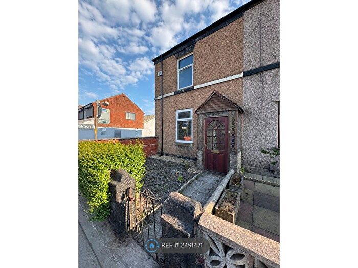 2 Bedroom End Of Terrace House To Rent In Bury Road, Manchester, BL2