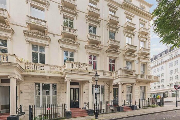 2 Bedroom Flat To Rent In Queens Gardens, W2