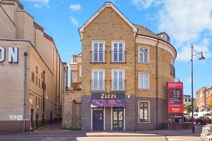 1 Bedroom Flat To Rent In George Lane, London, E18