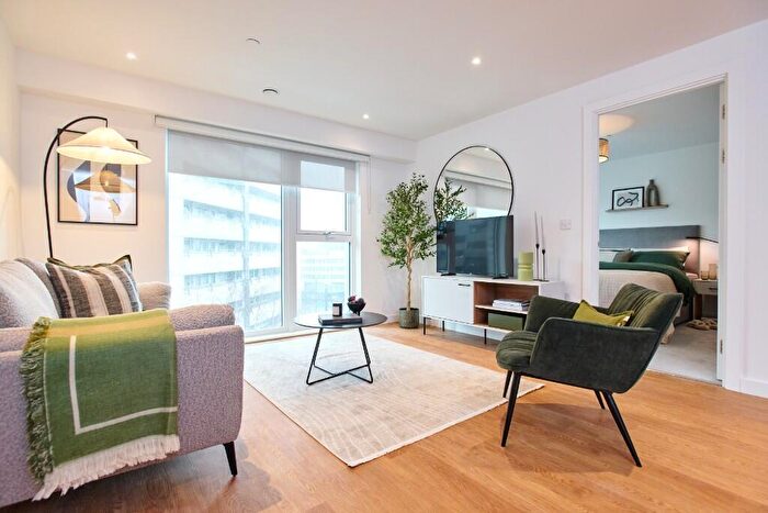 1 Bedroom Flat To Rent In Apo The Holloway, Blucher Street, Birmingham, B1