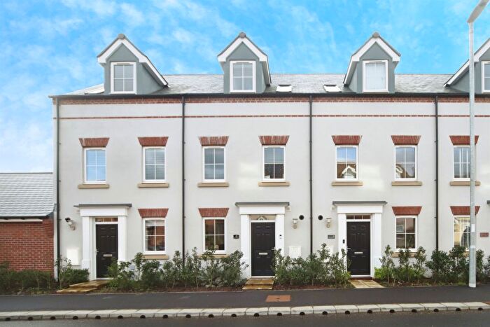 3 Bedroom Property For Sale In Harrison Close, Bishops Lydeard, Taunton, TA4