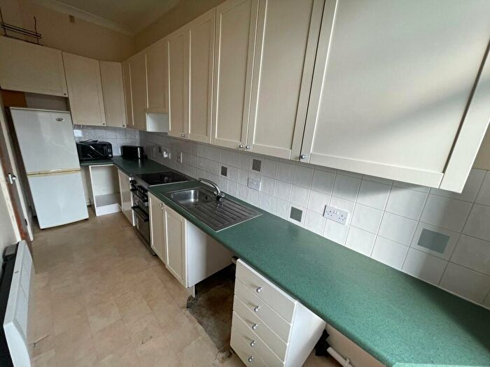 1 Bedroom Flat To Rent In Narborough Road, West End, Leicester, LE3