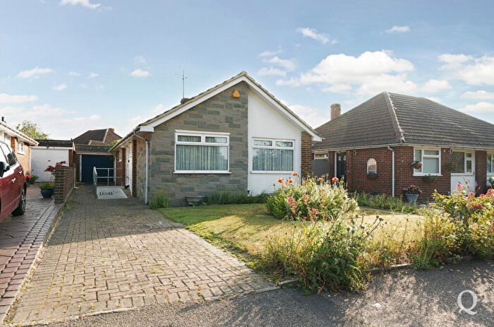 1 Bedroom Bungalow For Sale In Minterne Avenue, Sittingbourne, Kent, ME10