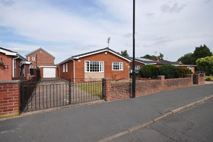 3 Bedroom Detached Bungalow For Sale In Pennine Road, Thorne, Doncaster, DN8