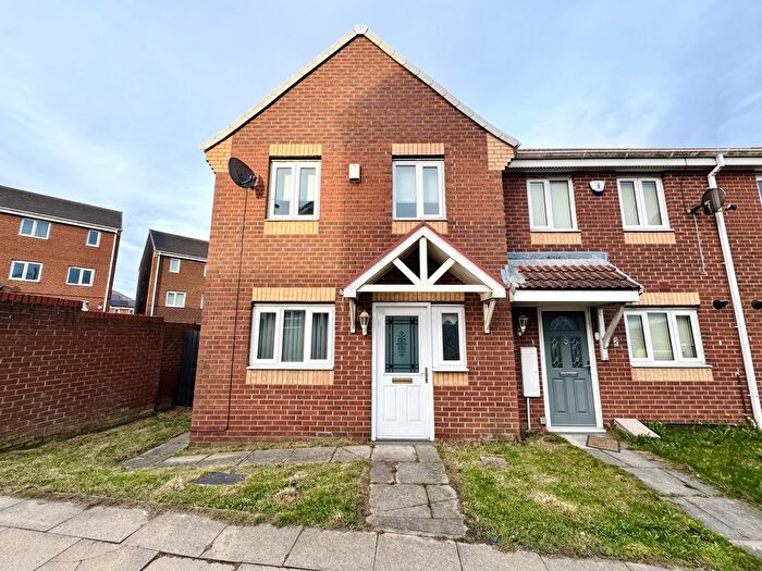 3 Bedroom End Terrace House For Sale In Sandford Close, Wingate, County Durham, TS28