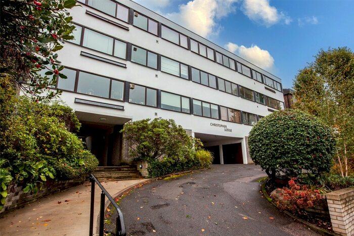 2 Bedroom Flat To Rent In Avenue Road, London, N6