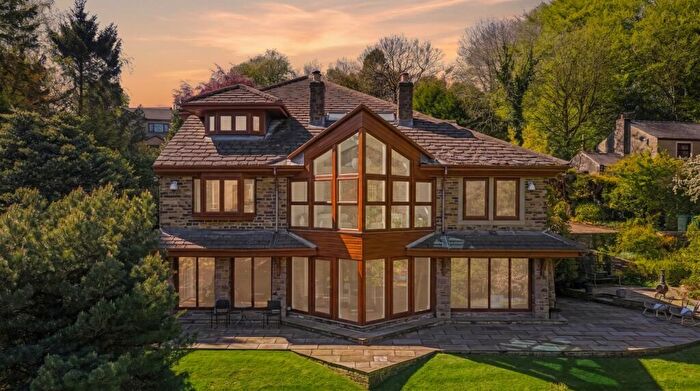 5 Bedroom Detached House For Sale In Beech Lane, Grasscroft, Oldham, Lancashire, OL4
