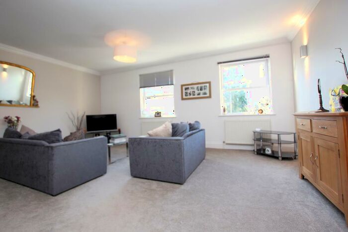 2 Bedroom Apartment To Rent In Jubilee Mansions, Thorpe Road, Peterborough, PE3