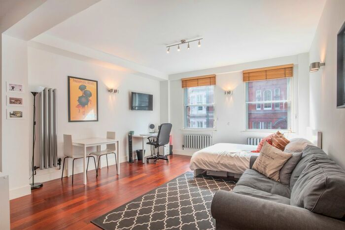 Studio To Rent In St. Martin's Lane, London, WC2N