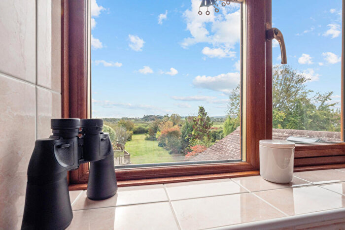 5 Bedroom Detached House For Sale In Wareham, Dorset, BH20 - Photo 8