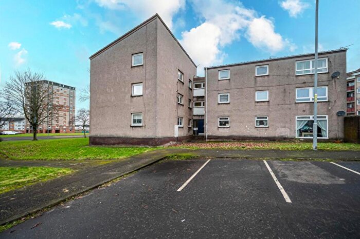 3 Bedroom Flat To Rent In Airbles Street, Motherwell, ML1