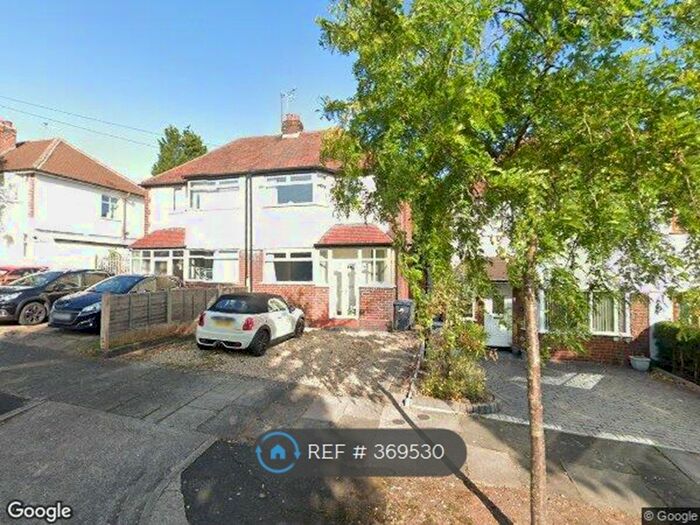 2 Bedroom Semi-Detached House To Rent In White Road, Quinton, Birmingham, B32
