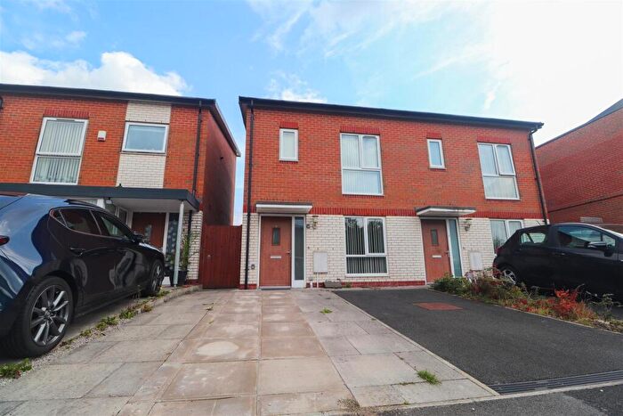2 Bedroom Semi Detached House To Rent In Burcot Road, Manchester, M11