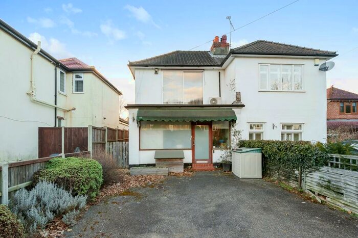 2 Bedroom Semi-Detached House For Sale In Rushmore Hill Orpington, BR6
