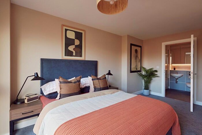 1 Bedroom Apartment To Rent In The Junction, Whitehall, Leeds, West Yorkshire, LS12