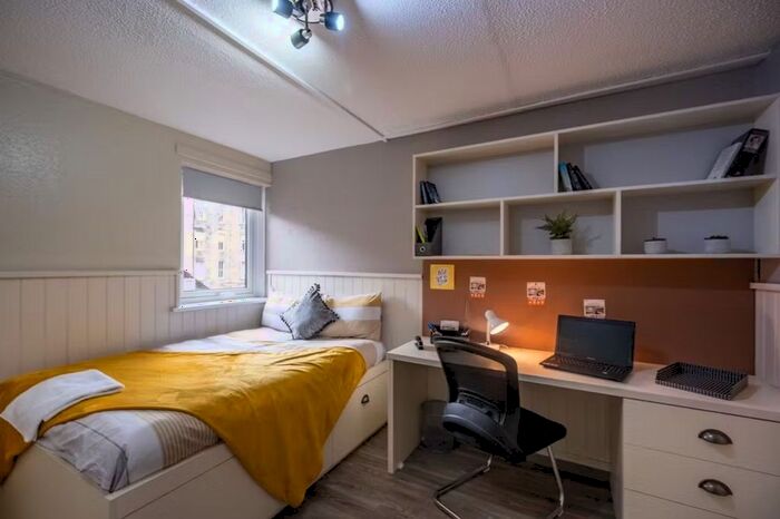 1 Bedroom Flat To Rent In Students - Meadow Court, Sciennes, EH9