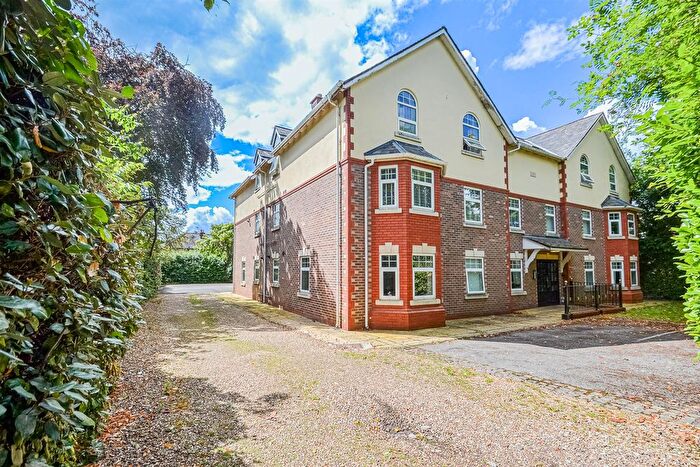 1 Bedroom Flat To Rent In Whitefield Road, Stockton Heath, Warrington, WA4