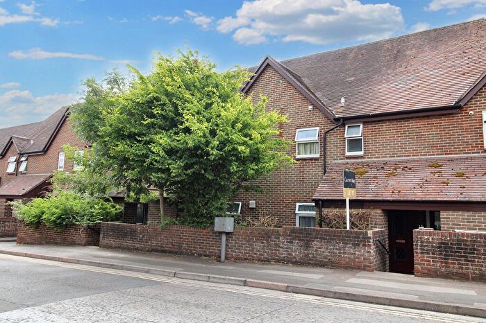 1 Bedroom Flat For Sale In Mill Stream Approach, Salisbury, SP1