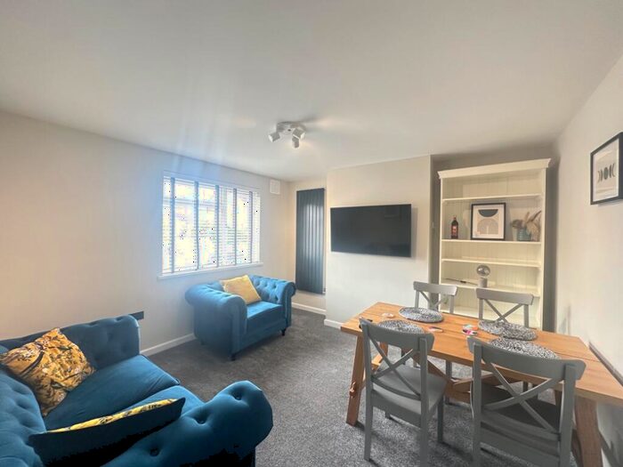 1 Bedroom Terraced House To Rent In Kingsway, Exeter, Devon, EX2