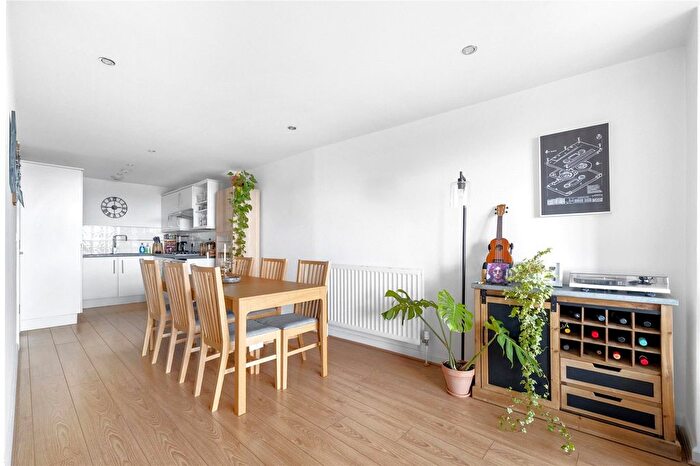 2 Bedroom Flat For Sale In Maryland Street, Stratford, London, E15
