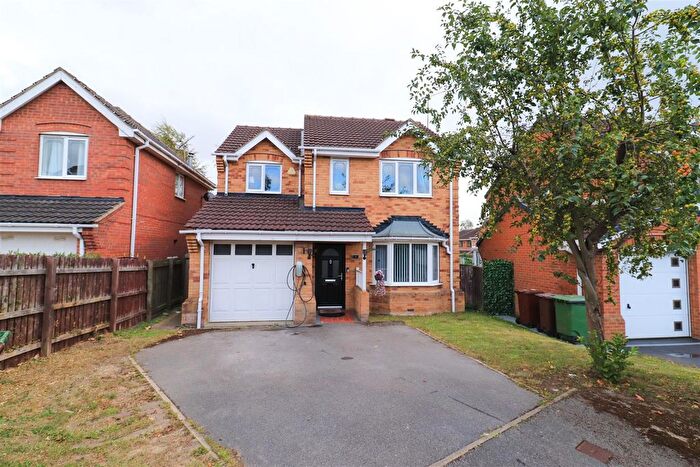4 Bedroom Detached House For Sale In Spring Close, Kinsley, Pontefract, WF9