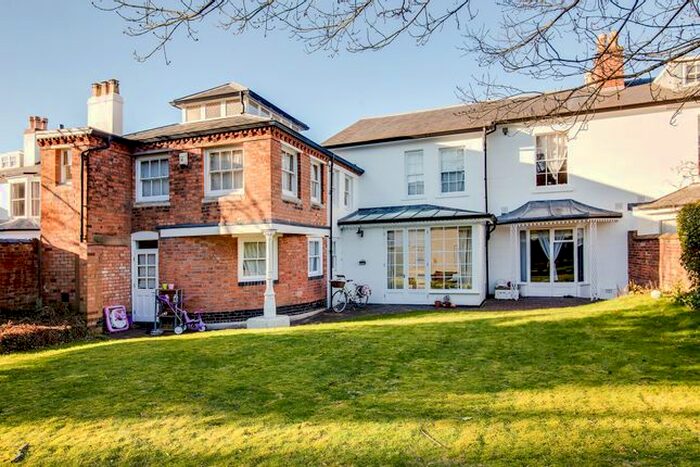 2 Bedroom Flat To Rent In Hagley Road, Edgbaston, Birmingham, B16