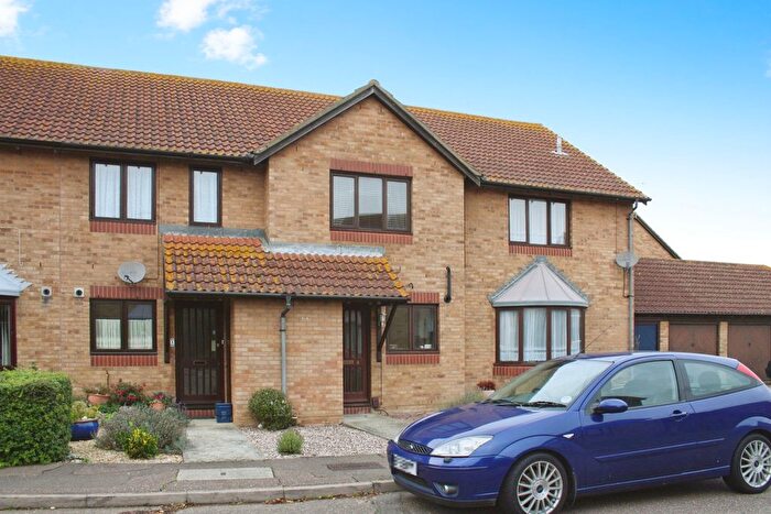 2 Bedroom Terraced House To Rent In Caversham Avenue, Southend-On-Sea, SS3