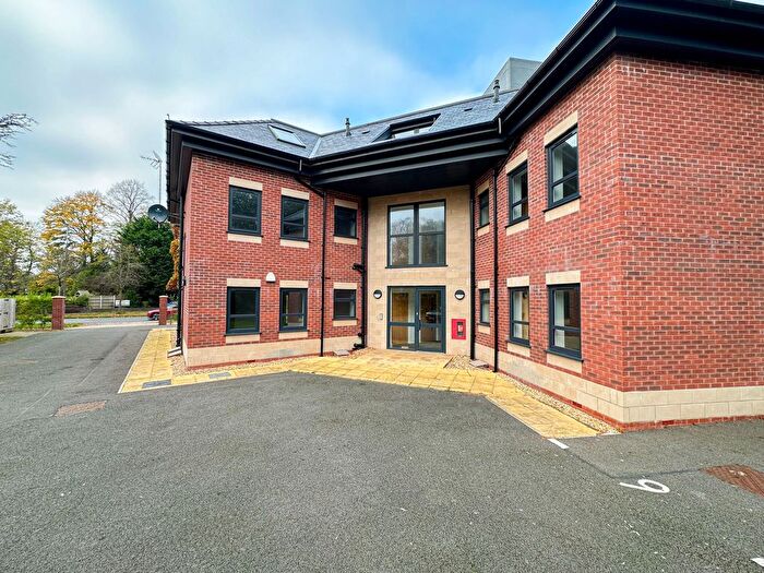 2 Bedroom Flat For Sale In Parkview Gardens, Allerton Road, L18