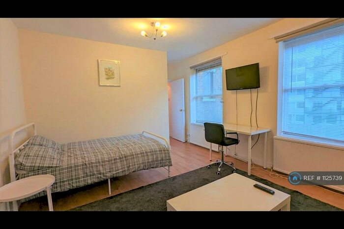 1 Bedroom Flat To Rent In Courtfield House, London, EC1N