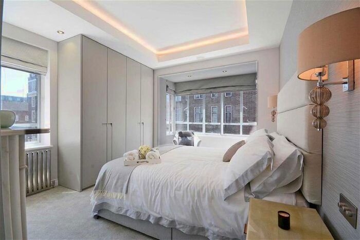 2 Bedroom Flat To Rent In Wesley Court, - Weymouth Street, Marylebone, W1G