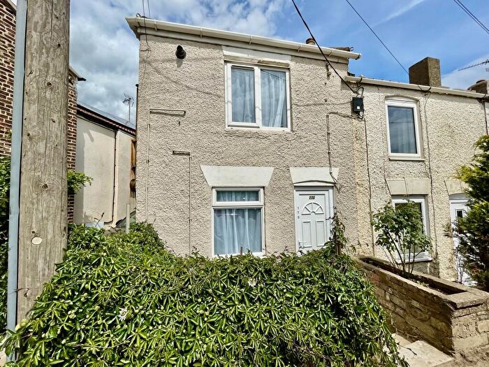 2 Bedroom End Of Terrace House For Sale In High Road, Moulton, PE12