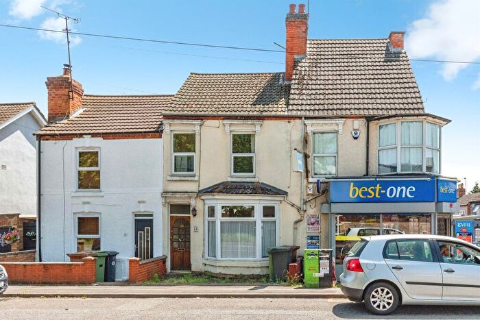 2 Bedroom Terraced House For Sale In Gold Street, Wellingborough, NN8