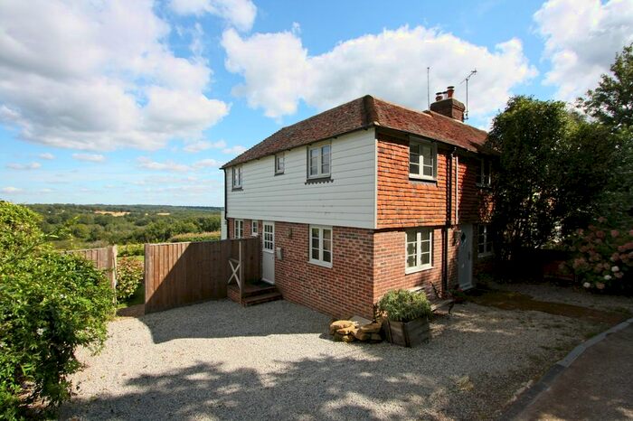 4 Bedroom Semi-Detached House To Rent In Ginger Bread Lane, Hawkhurst, Cranbrook, TN18