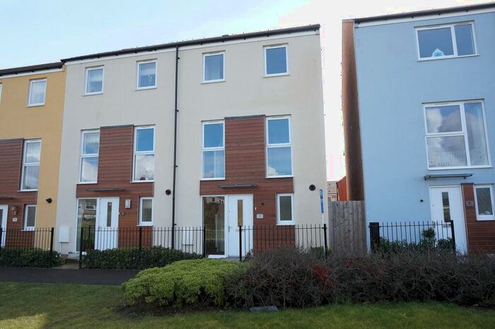4 Bedroom Town House To Rent In Over Drive, Charlton Hayes, Bristol, BS34