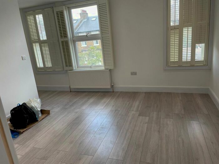 Studio To Rent In Charsley Road, London, SE6
