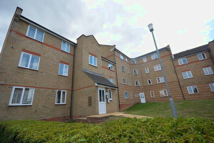 2 Bedroom Flat To Rent In Parkinson Drive, Chelmsford, CM1