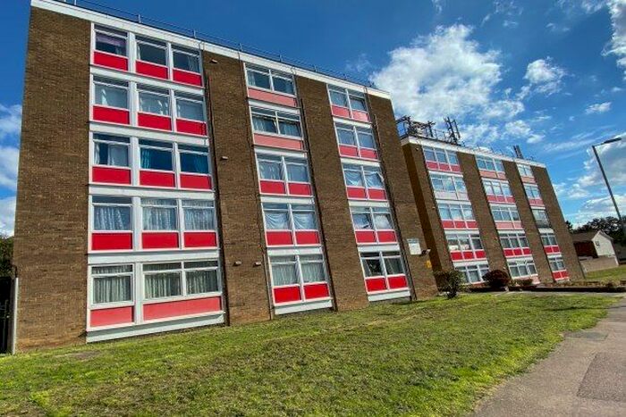 Studio To Rent In Shephall Way, Stevenage, SG2