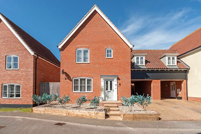 3 Bedroom Link Detached House For Sale In Brandon Close, Swanton Morley, NR20
