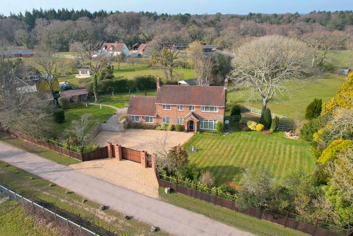 3 Bedroom Equestrian Property For Sale In Wootton, Hampshire, BH25