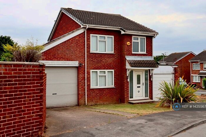 3 Bedroom Detached House To Rent In Disraeli Grove, Maltby, Rotherham, S66