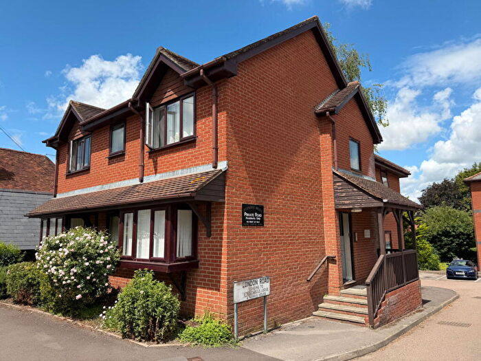 1 Bedroom Flat For Sale In Streatwells Lodge, London Road, Overton, RG25