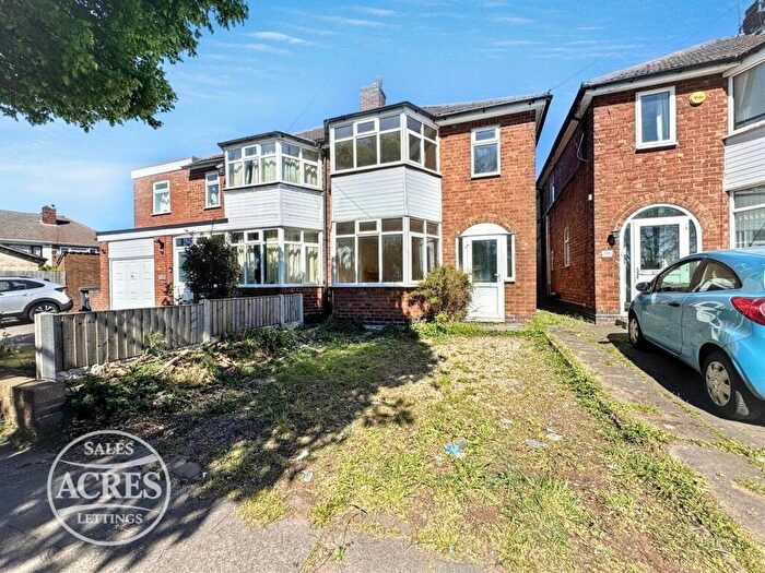 3 Bedroom Semi Detached House For Sale In Aldridge Road, Great Barr, Birmingham, B44