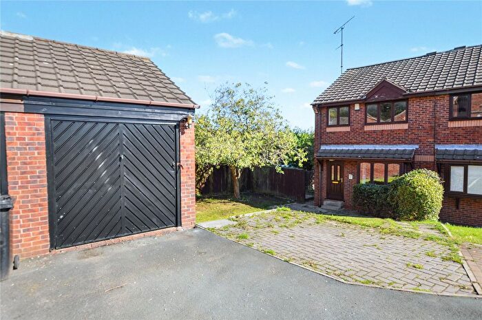 3 Bedroom Semi-Detached House For Sale In Owlett Mead Close, Thorpe, Wakefield, West Yorkshire, WF3