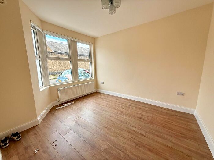3 Bedroom Terraced House To Rent In London, E13