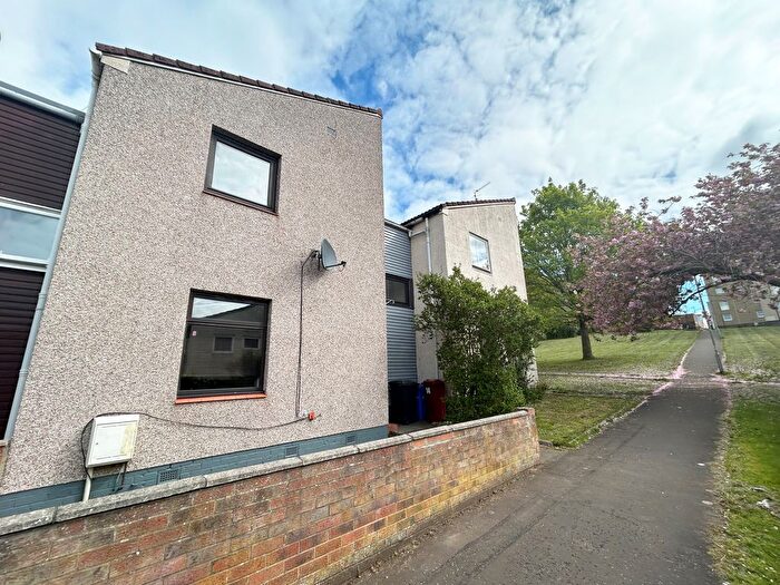 3 Bedroom Terraced House For Sale In Thurso Crescent, Dundee, DD2